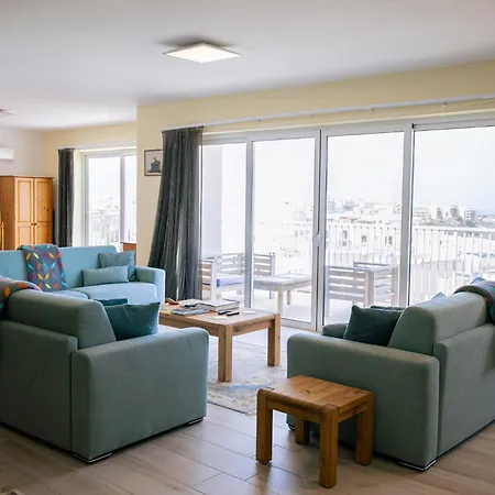 Elegant With Open Views Appartement