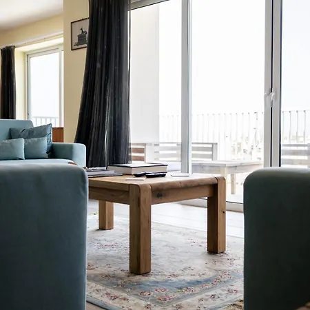 Elegant With Open Views Apartment Xaghra